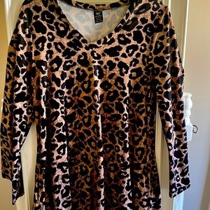 Women’s top small-medium